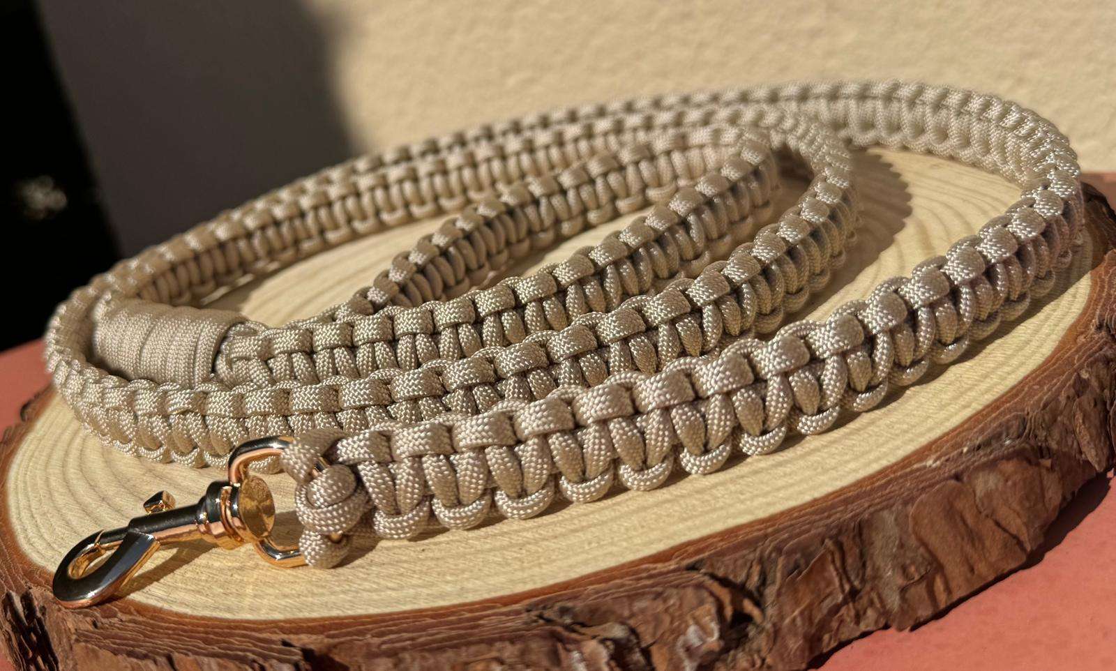Laisse en paracorde beige